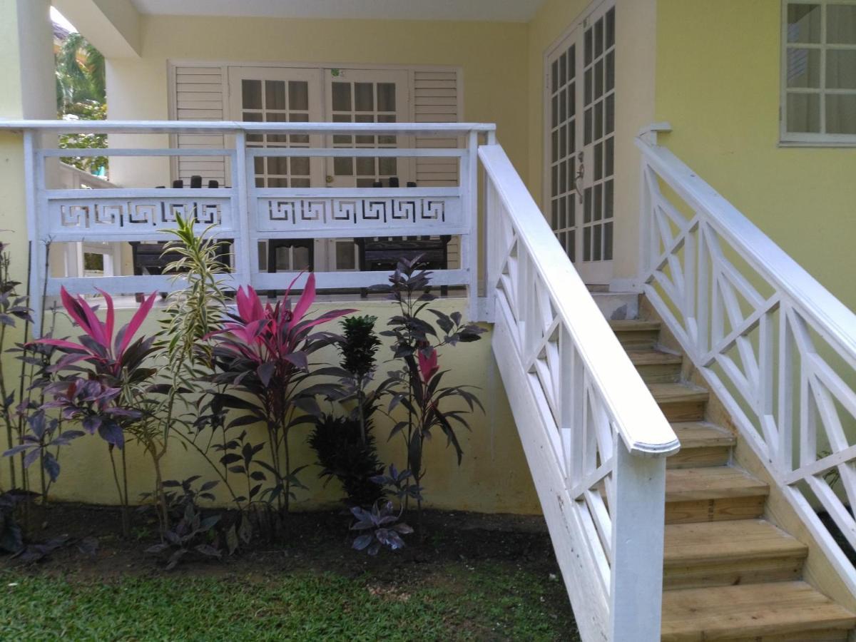 Mystic Ridge Apt 2 Plus 6 Ocho Rios Eksteriør bilde